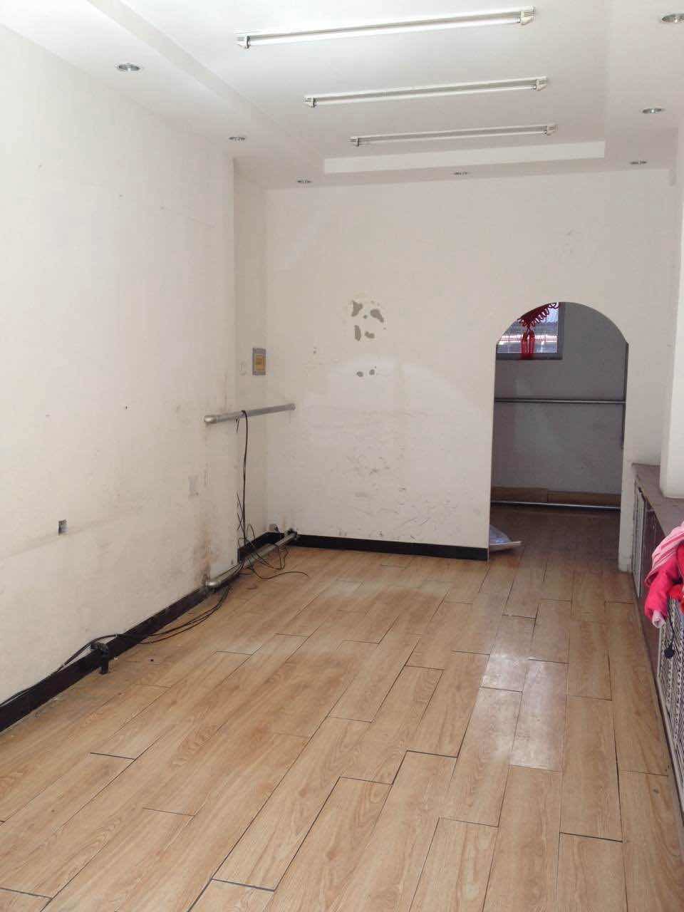 易視界赤峰店選址成功_易視界_近視加盟標(biāo)桿