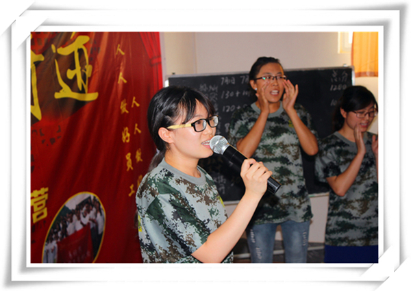 現(xiàn)場伙伴們積極的發(fā)言