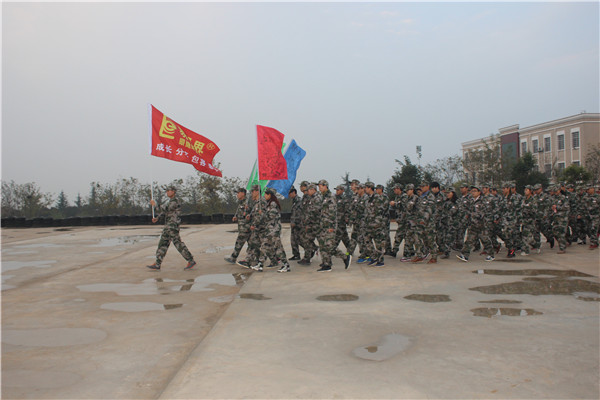 易視界精英們準備晨跑