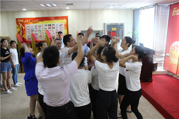 伙伴們激情的團(tuán)隊(duì)風(fēng)采展示