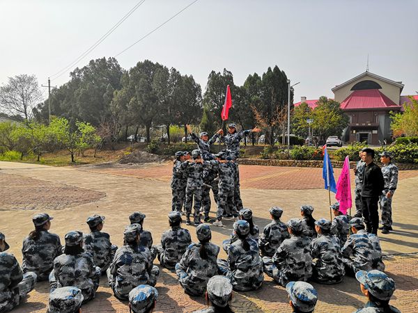 充滿激情的易視界團(tuán)隊(duì)