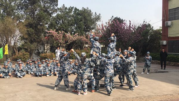 充滿激情的易視界團(tuán)隊(duì)