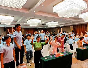 易視界9月嘉獎大會圓滿收官